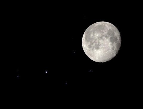 Mond-Plejaden Video